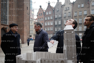 Gdansk. Prezentacja projektu makiety Bazyliki Mariackiej...