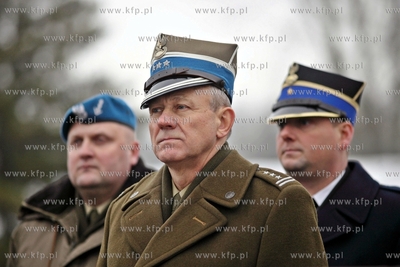 Uroczystosc powitania zolnierzy 49. Bazy Lotniczej...