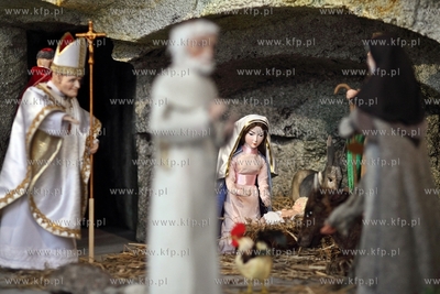 Ruchoma szopka bozonarodzeniowa w kosciele sw. Trojcy...