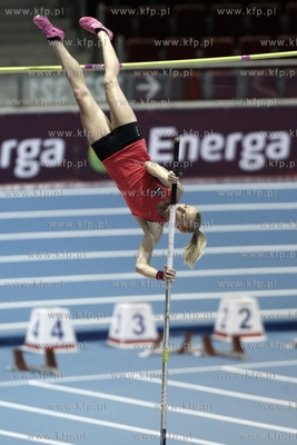 Trening skoczkini o tyczce Anny Rogowskiej, przed rozpoczynajcymi...