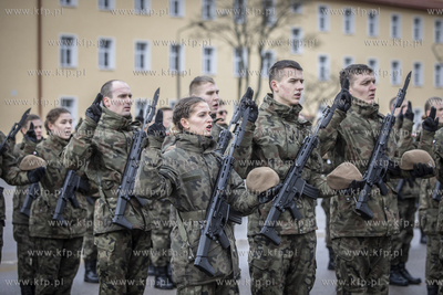 Morąg. Przysięga żołnierzy Wojsk Obrony Terytorialnej.
02.02.2020
fot....