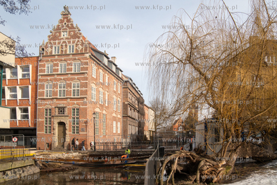 Na ul. Elżbietańskiej w Gdańsku zniknął most....