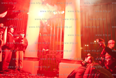 Warszawski "Marsz Niepodległosci" organizowany przez...