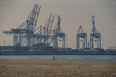 Gdańsk Stogi. Pomimo zalecenia pozostania w domu w...