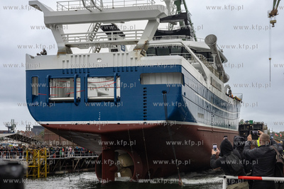 Gdańsk. Wodowanie statku rybackiego Hákon w Karstensen...