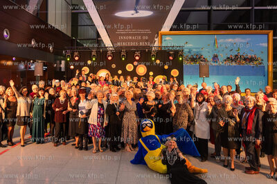 Port Lotniczy Gdańsk im. Lecha Wałęsy. Bal seniora...