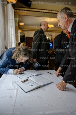 Restauracja Gryf w Zukowie. Promocja albumu Zukowo.
25.10.2014
fot....