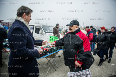 Gdansk. Targowisko - Rynek Elblaska. Spotkanie kandydata...