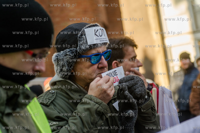 Gdansk. Manifestacja w obronie Wolnych Mediow zorganizowana...