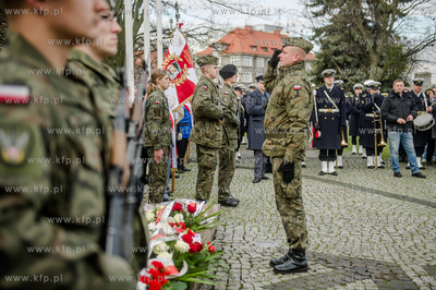 Gdansk. Wrzeszcz. Uroczyste złożenie kwiatów pod...