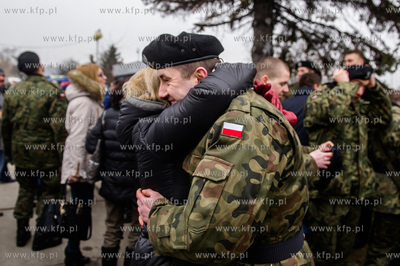 Gdynia. Nabrzeże Pomorskie. Uroczysta przysięga wojskowa...