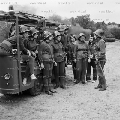 Młodzieżowa drużyna strażacka. 
04.1971
0000512z_czerwiec1971
Fot....