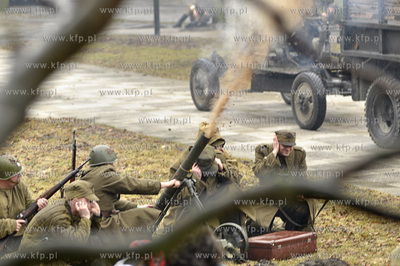 65 rocznica walk o Kolobrzeg i zaslubin z morzem. Widowisko...