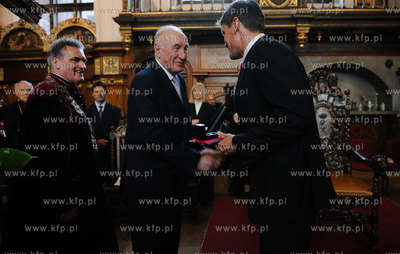 Gdansk. Dwor Artusa. Wreczenie Medali sw. Wojciecha...