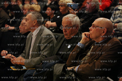 Teatr Atelier w Sopocie. Debata kandydatow na urzad...