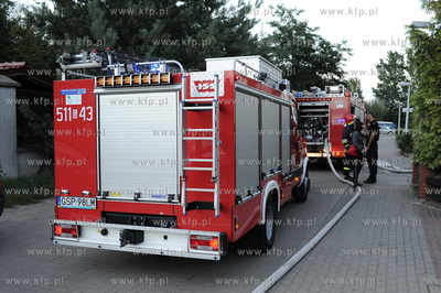 Sopot. Pozar wolno stojacego garazu w ciagu budynkow...