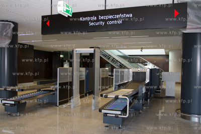 Lotnisko im Lech Walesy w Gdansku - Rebiechowie. Nowo...