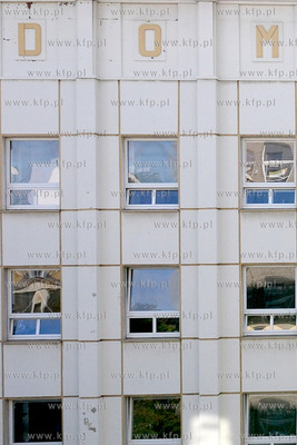 Dom Bawelny, ul. Derdowskiego rog ulicy Zeromskiego...