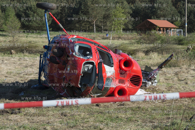 W miejscowosci  Czysta k. Smoldzina rozbil sie helikopter....