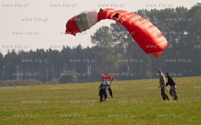 Aeroklub Gdanski w Pruszczu Gdanskim. Bryza Extra 2014....