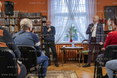 Biesiada Literacka z Jerzym Dziewulskim w Powiatowej...