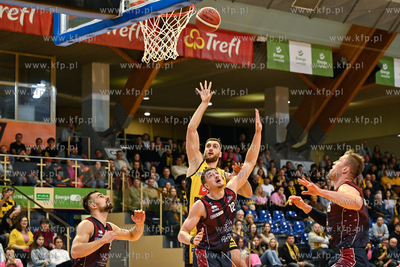 Hala 100 lecia Sopotu. Różowy mecz Energa Trefl Sopot...