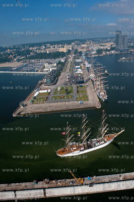 Tall Ships' Races 2009 w Gdyni z lotu ptaka. Zlot Wielkich...