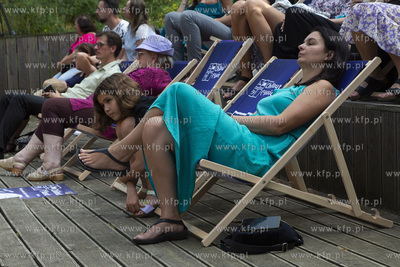 Amfiteatr w parku w Wojanowie. Otwarcie wystawy pochodzącego...