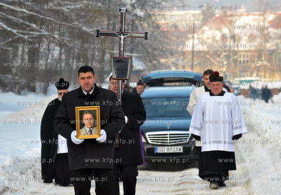 Gdansk - Srebrzysko. Pogrzeb Antoniego Szczyta.
28.12.2010
fot....