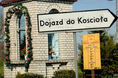 Gdansk Kokoszki. Kapliczka na rogu ul. Inzynierskiej...