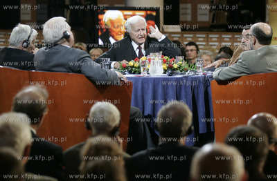 Gdansk. Biblioteka Uniwersytetu Gdanskiego. Debata...