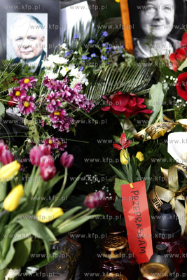 Sopot. 8:56 w całej Polsce zabily dzwony i rozlegly...