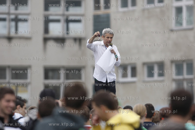 Gdansk Zaspa. Pilkarski turniej dzikich druzyn Do przerwy...