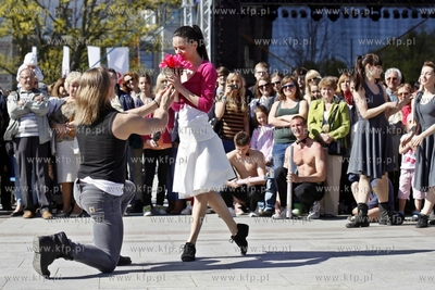 Sopot. Plac Przyjaciol Sopotu. Flash Art. ( w rez.Joanny...