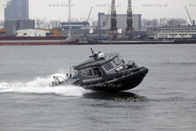 Port Wojenny w Gdyni Oksywiu. Dni Otwarte Koszar -...