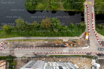 Remont Mostu Popielnego w ul. Toruńskiej. Nz. remont...