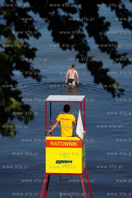 Gdynia Orłowo. Upalny dzień nad morzem. 29.06.2019...
