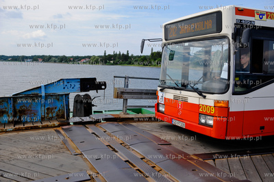 Gdansk Sobieszewo. Most Pontonowy na Martwej Wisle...