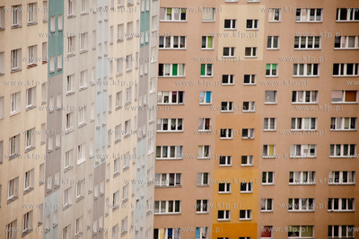 Gdansk. Zaspa. Dach wiezowca na ulicy Pilotow 8.
25.08.2011
fot....