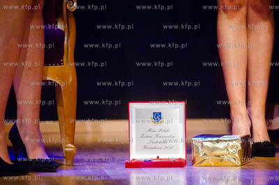 Gminny Dom Kultury w Pierwoszynie. Gala Finalowa Miss...