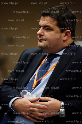 Gdansk. Centrum konferencyjno-wystawiennicze Amber...