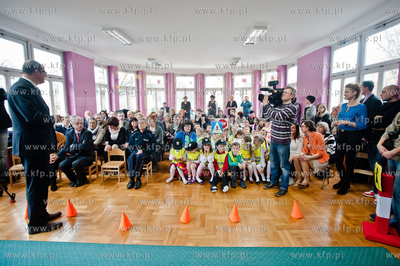 Gdansk. Przedszkole nr 31. Uroczystosc przekazania...