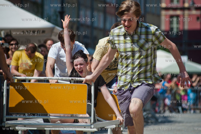 Gdansk. Dlugi Targ. Neptunalia. Wyscigi lozek szpitalnych.
18.05.2013
fot....