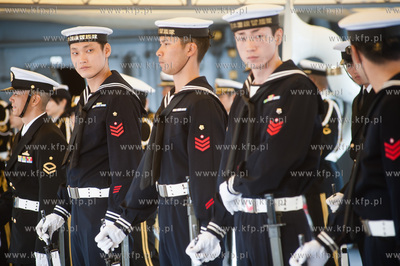 Gdynia. Nabrzeze Pomorskie. Uroczyste powitanie japonskiego...