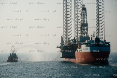 Zatoka Gdanska. Przywitanie nowo zakupionej przez firme...