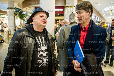 Gdynia. Centrum Handlowe Riviera. Premiera i promocja...