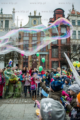 Gdansk. Wspolny przemarsz pod haslem Radoscia powitaj...
