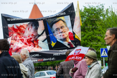 Gdansk. Plac pod pomnikiem Krola Jana III Sobieskiego....