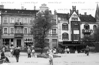 Sopot plac przed kosciolem sw. Jerzego u ul. Bohaterow...
