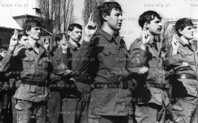 Przysięga wojskowa przyszłych lekarzy, studentów...